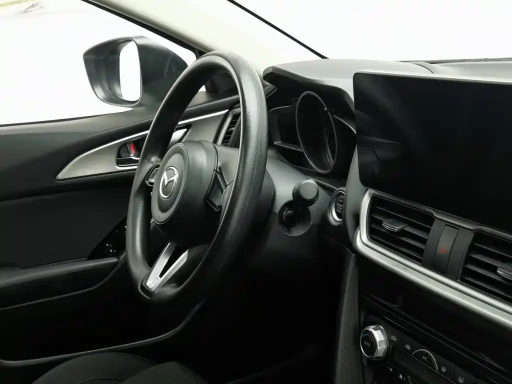 Mazda 3 Axela 2019 — фото 22
