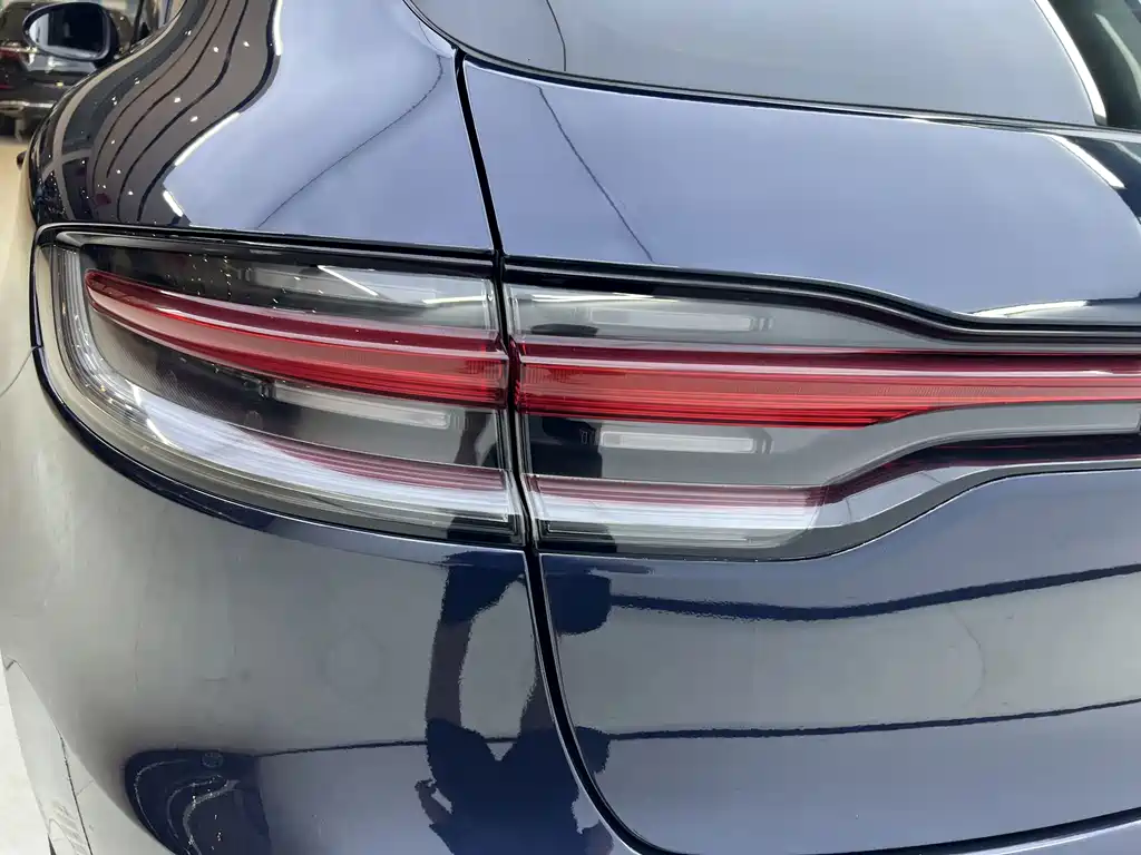 Porsche Macan 2019 — фото 21