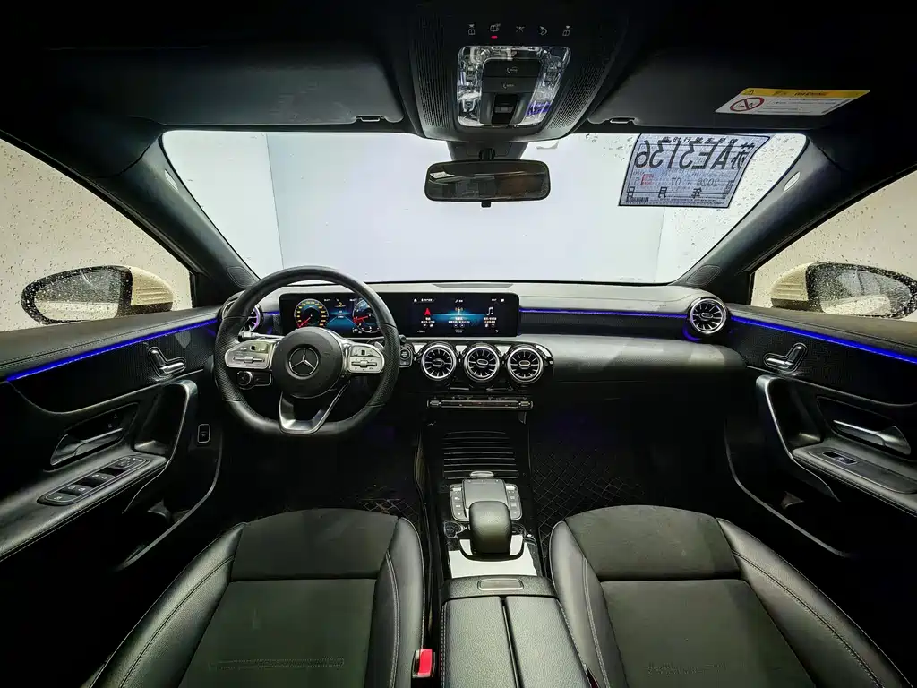 Mercedes-Benz A-Class 2022 — фото 10
