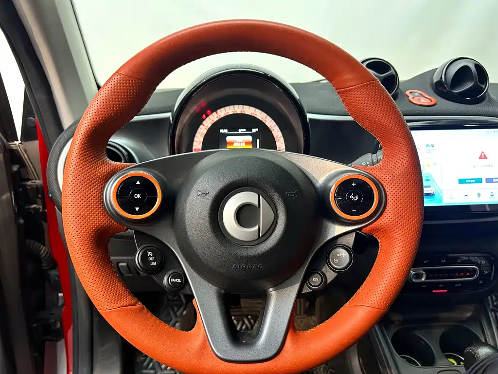 smart Fortwo 2017 — фото 16