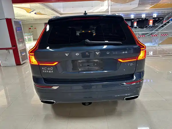 Volvo XC60 2021