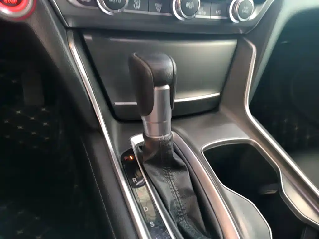 Honda Accord 2020 — фото 14