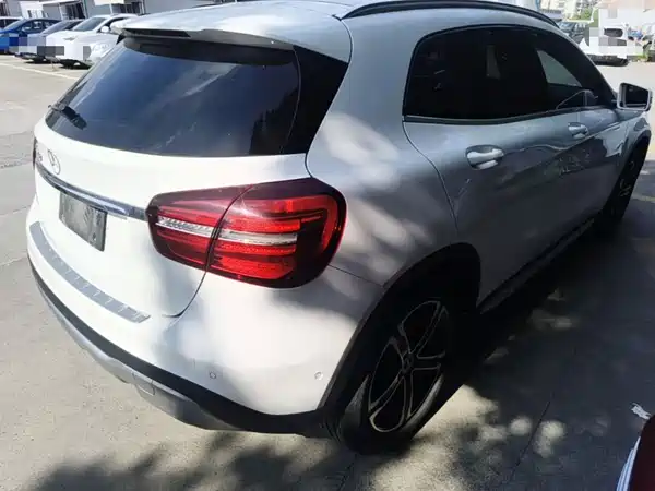 Mercedes-Benz GLA 2019