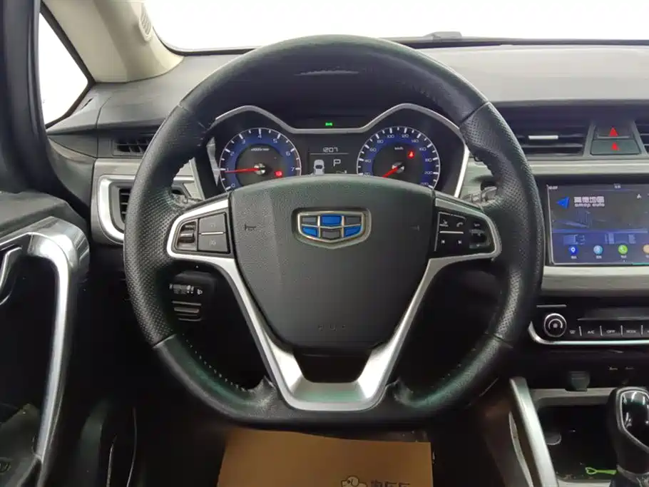 Geely Vision X3 2018 — фото 15
