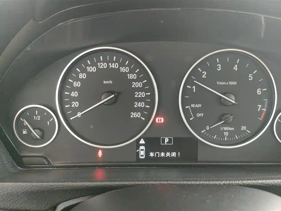 BMW 3 Series 2016 — фото 14