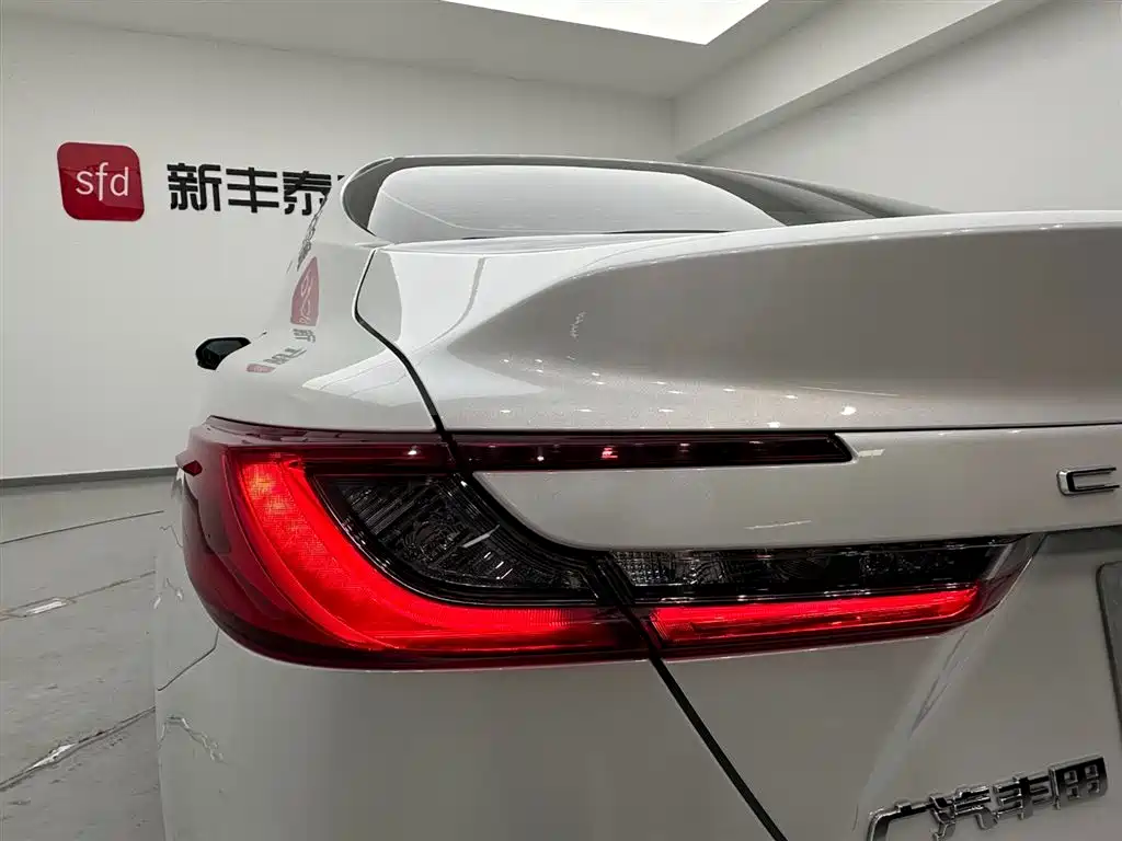 Toyota Camry 2024 — фото 28