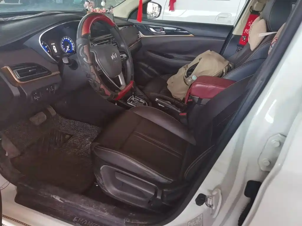 Changan Eado DT 2018 — фото 15