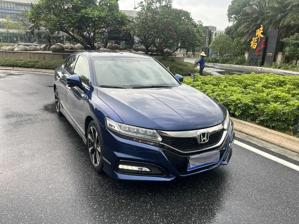Honda Spirior 2015 — фото 3
