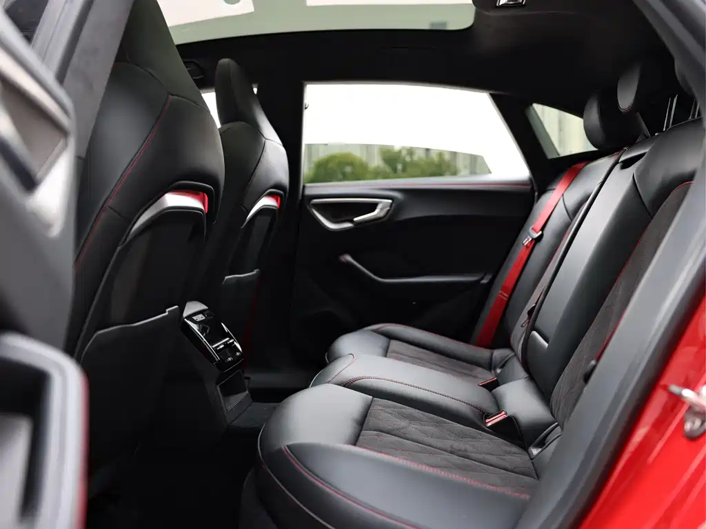 Audi A5L Sportback 2025 — фото 16