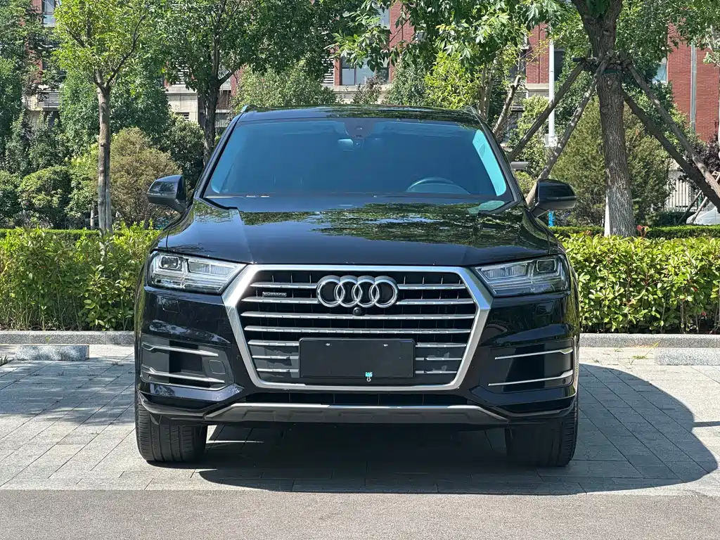Audi Q7 2020 — фото 3