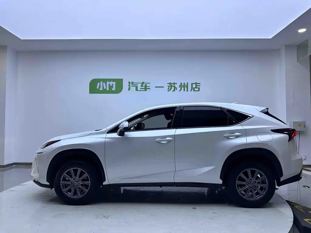 Lexus NX 2020 — фото 7