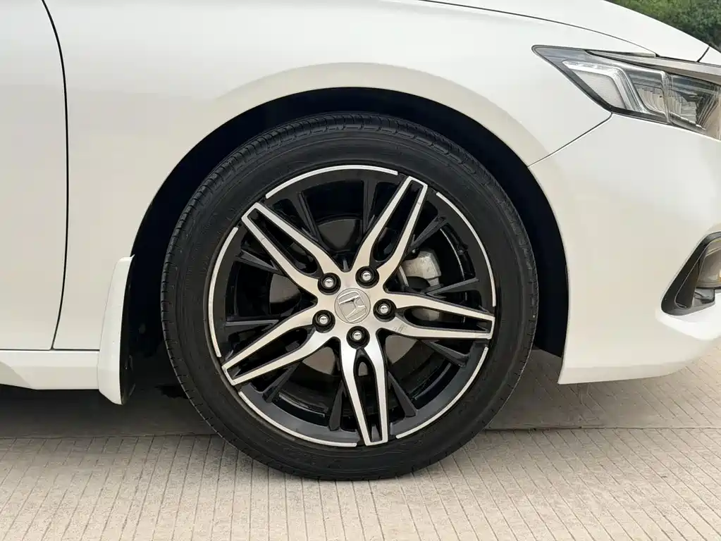 Honda Accord 2022 — фото 27