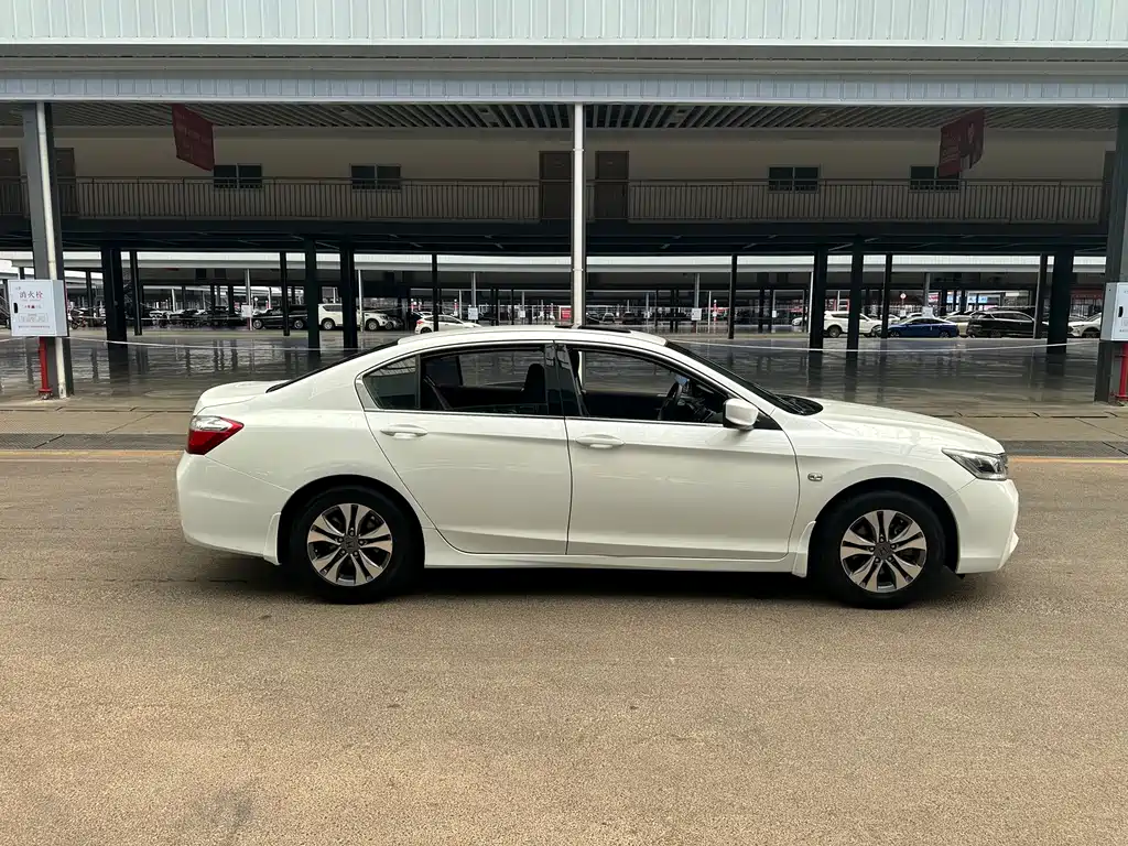 Honda Accord 2016 — фото 4