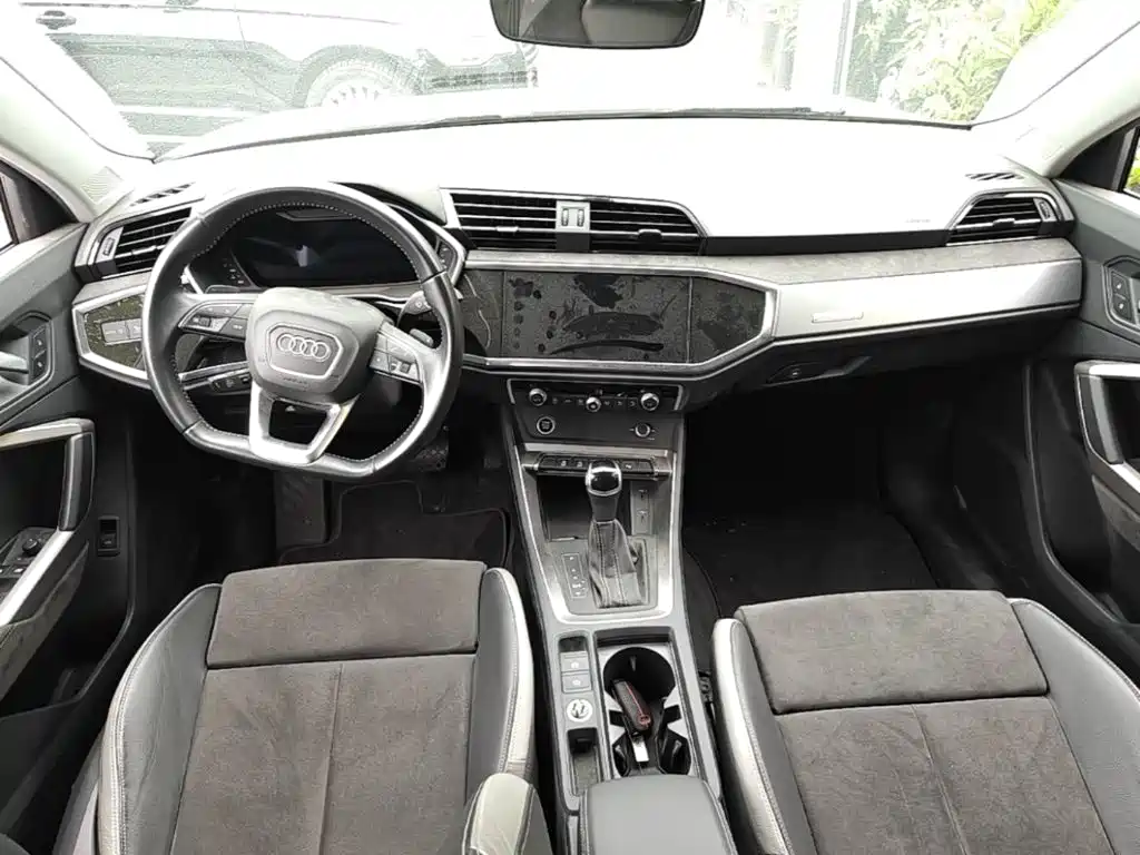 Audi Q3 2022 — фото 13