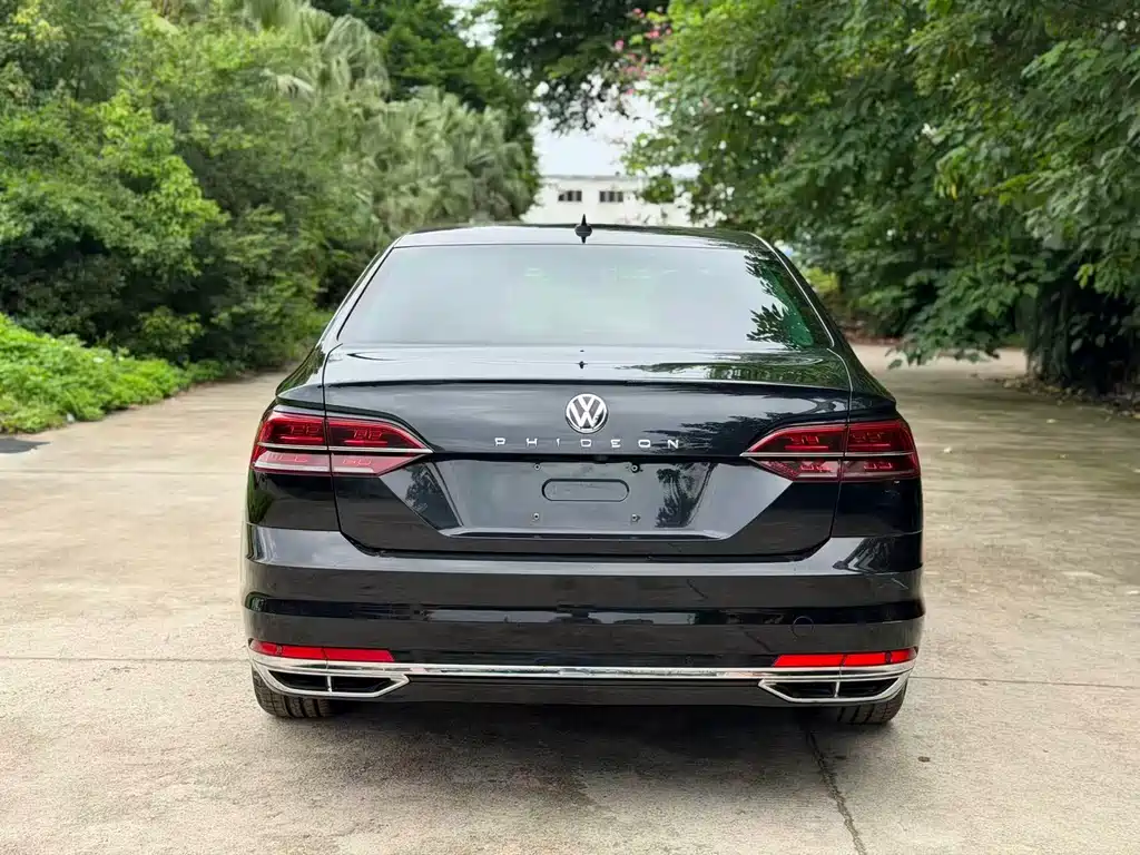 Volkswagen Phideon 2018 — фото 5
