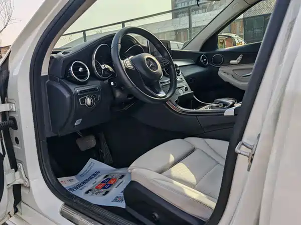 Mercedes-Benz C-Class 2015