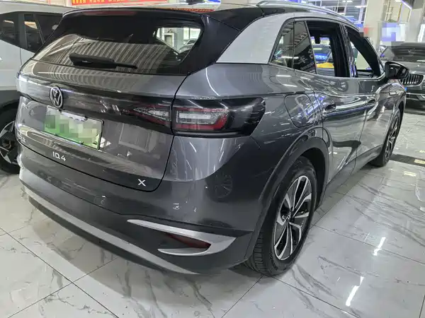 Volkswagen ID.4 X 2024