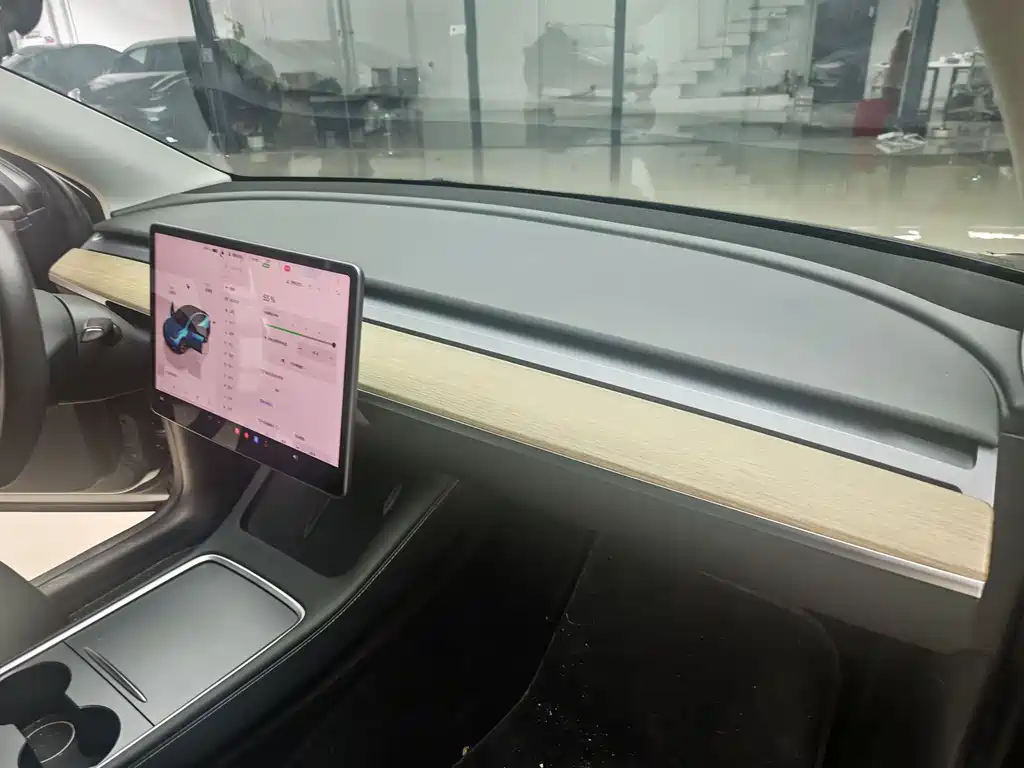 Tesla Model Y 2022 — фото 15