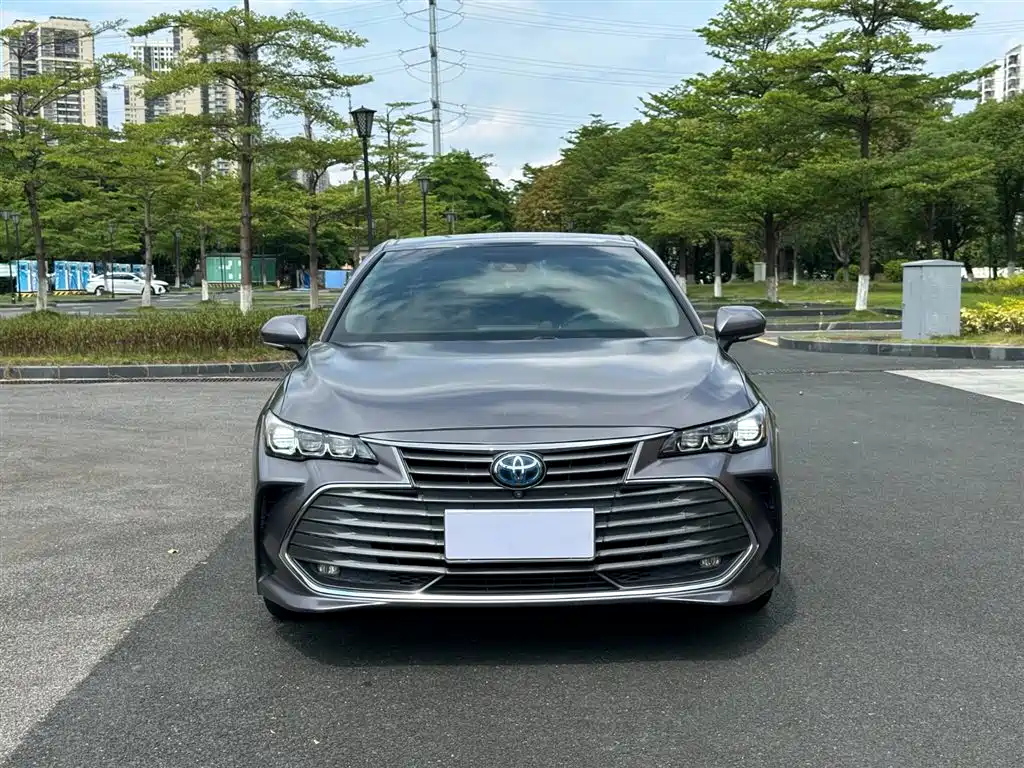 Toyota Avalon 2019 — фото 2