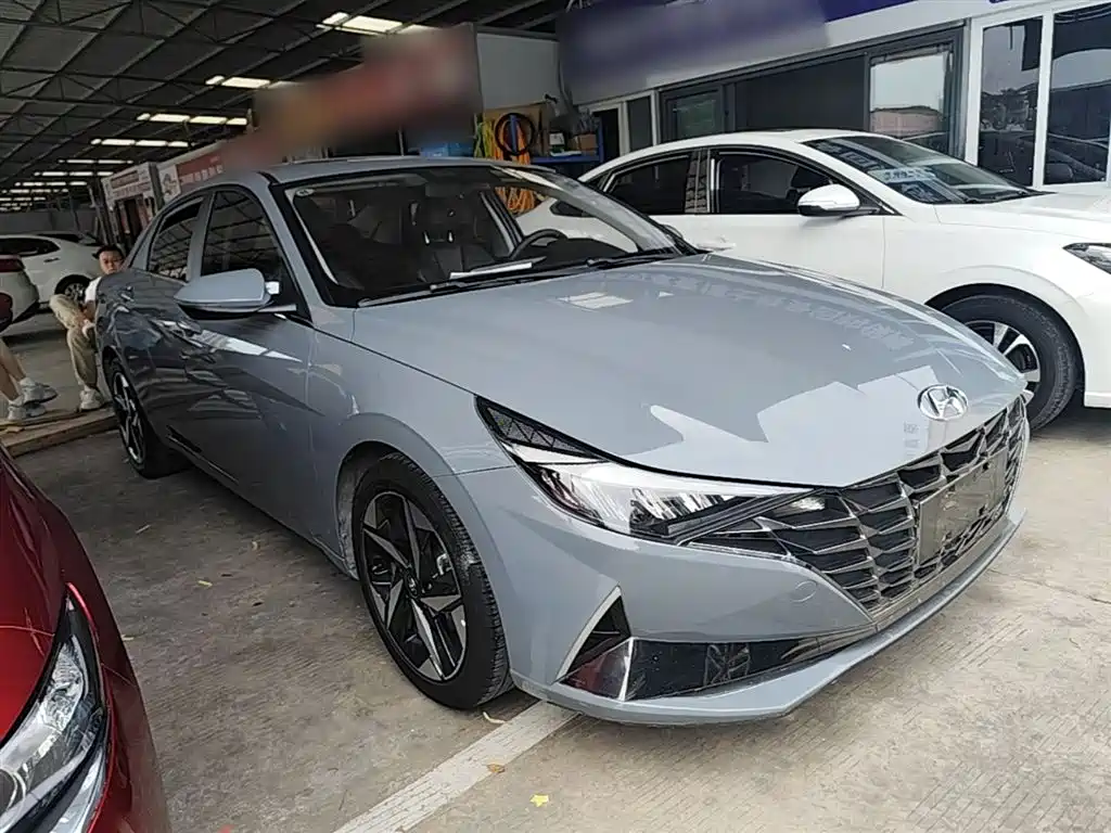 Hyundai Elantra 2021