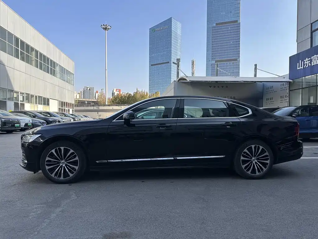 Volvo S90 2024 — фото 10