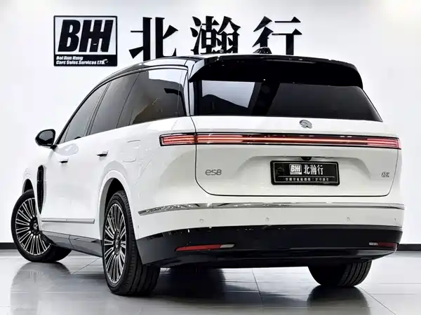 NIO ES8 2026