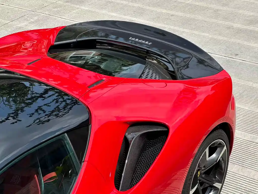 Ferrari SF90 2022 — фото 12