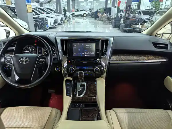 Toyota Alphard 2019