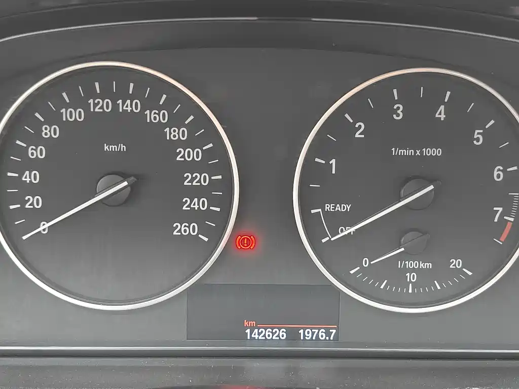 BMW 3 Series 2015 — фото 16