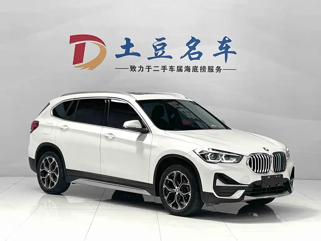 BMW X1 2022 — фото 3