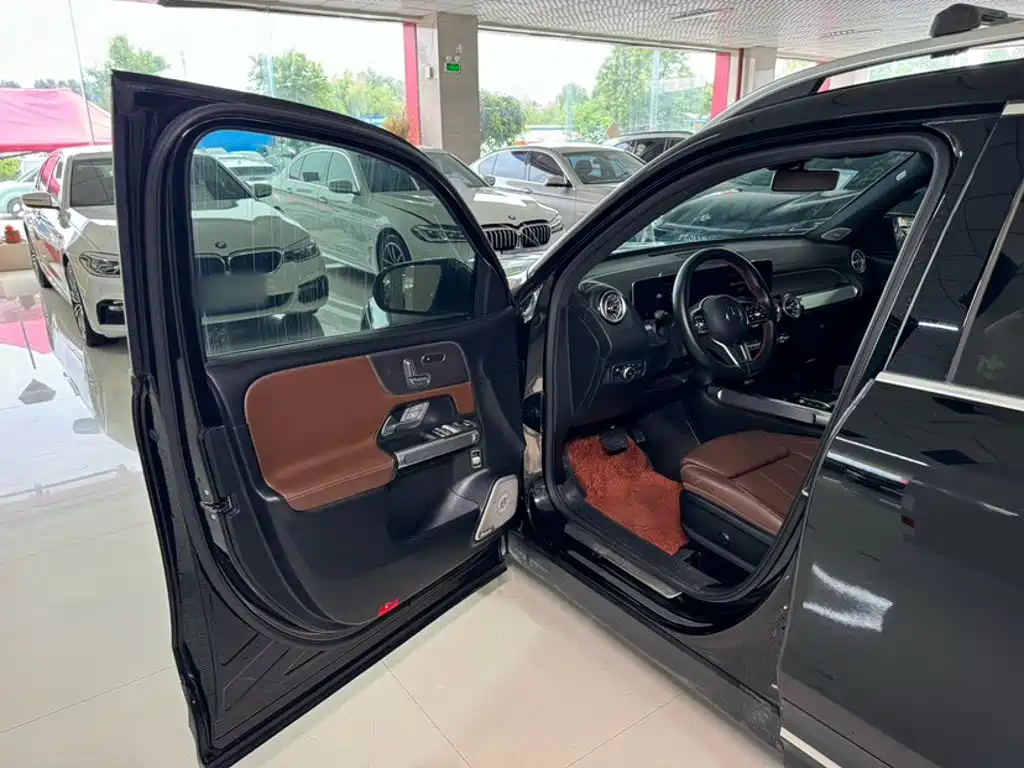 Mercedes-Benz GLB 2020 — фото 18