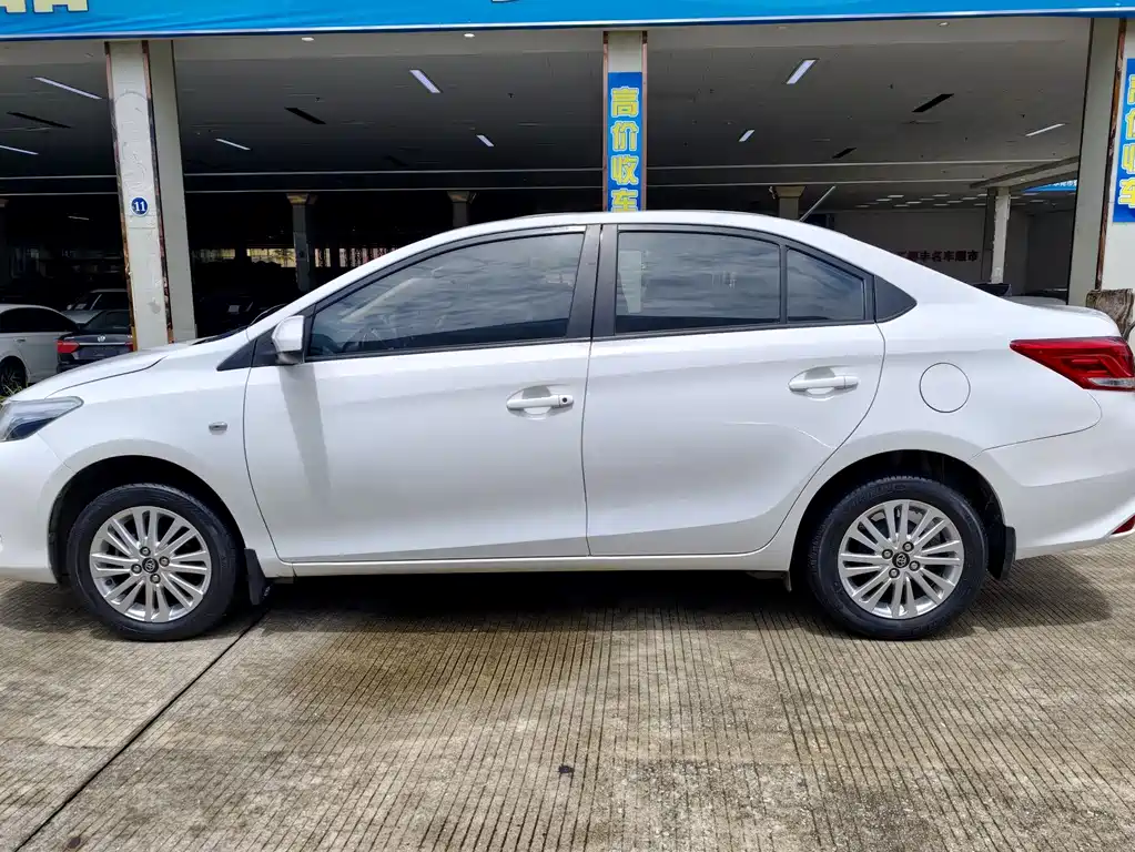 Toyota Vios 2017 — фото 7