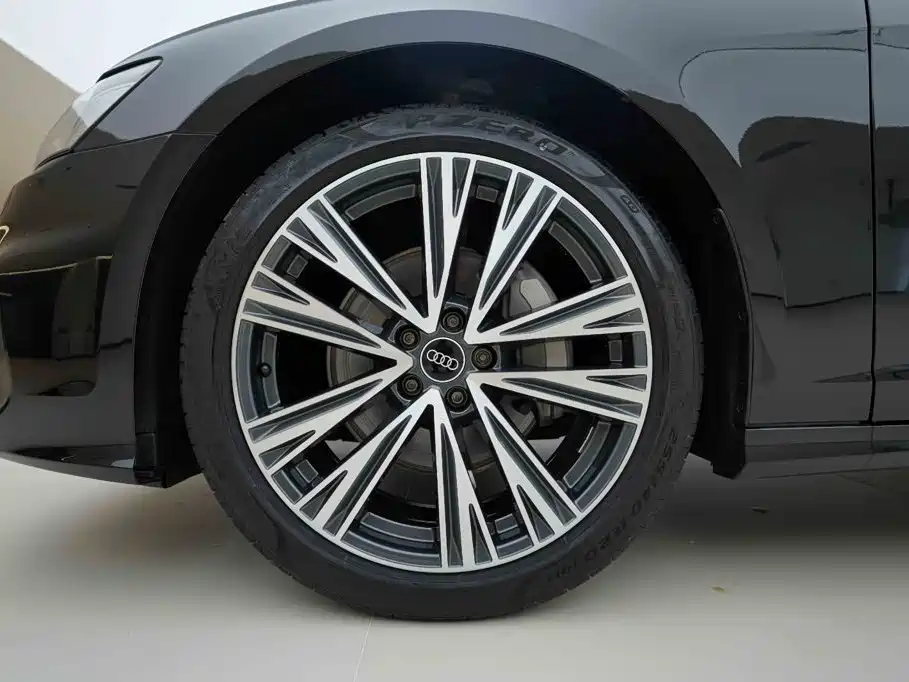 Audi A6L 2022 — фото 12