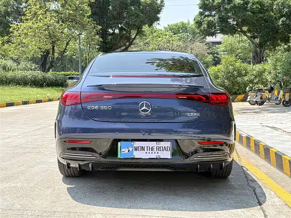 Mercedes-Benz EQE 2022