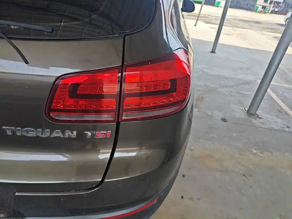 Volkswagen Tiguan 2015 — фото 8