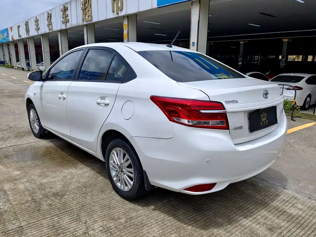 Toyota Vios 2017 — фото 4