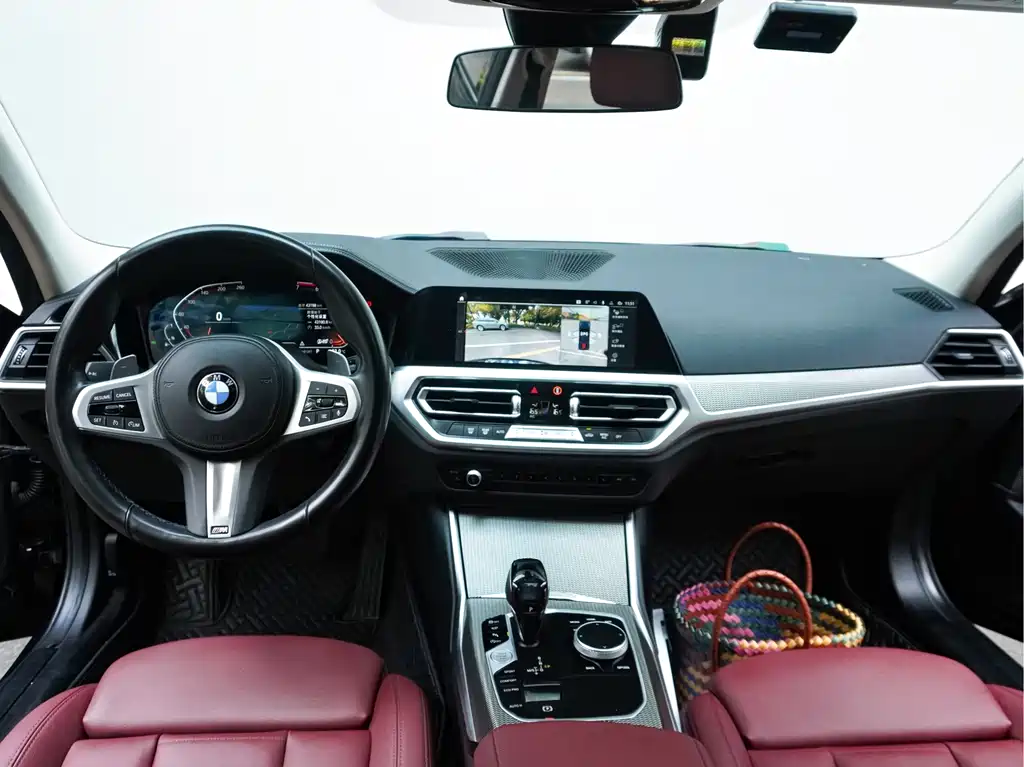 BMW 3 Series 2021 — фото 18