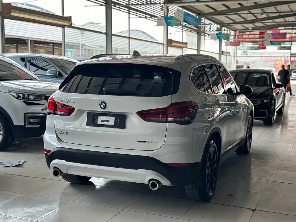 BMW X1 2021 — фото 14