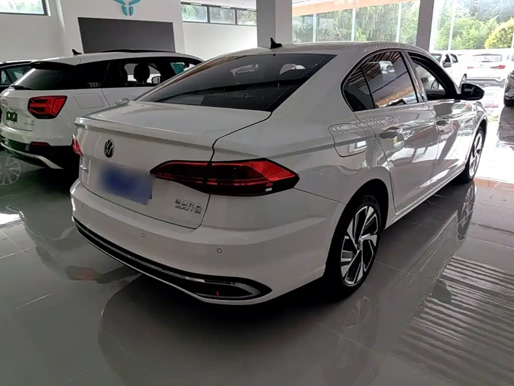 Volkswagen Bora 2024
