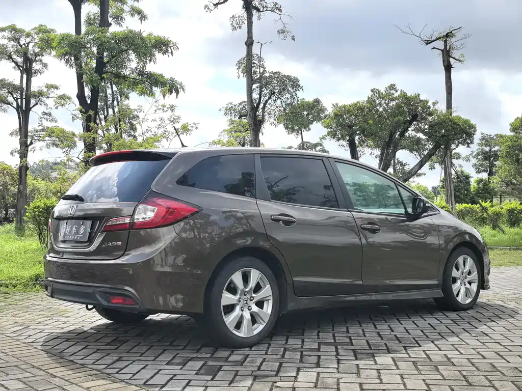 Honda Jade 2015 — фото 5