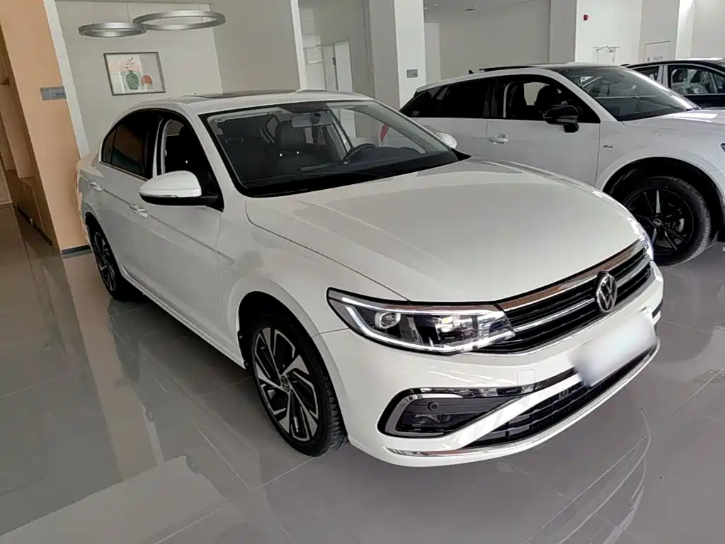 Volkswagen Bora 2024