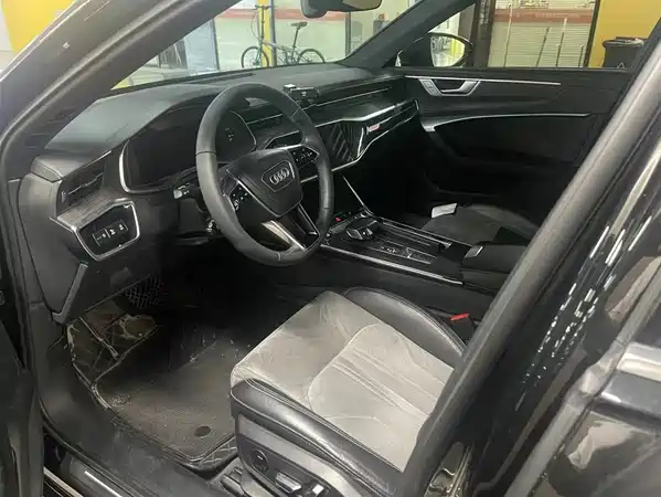 Audi A6L 2023