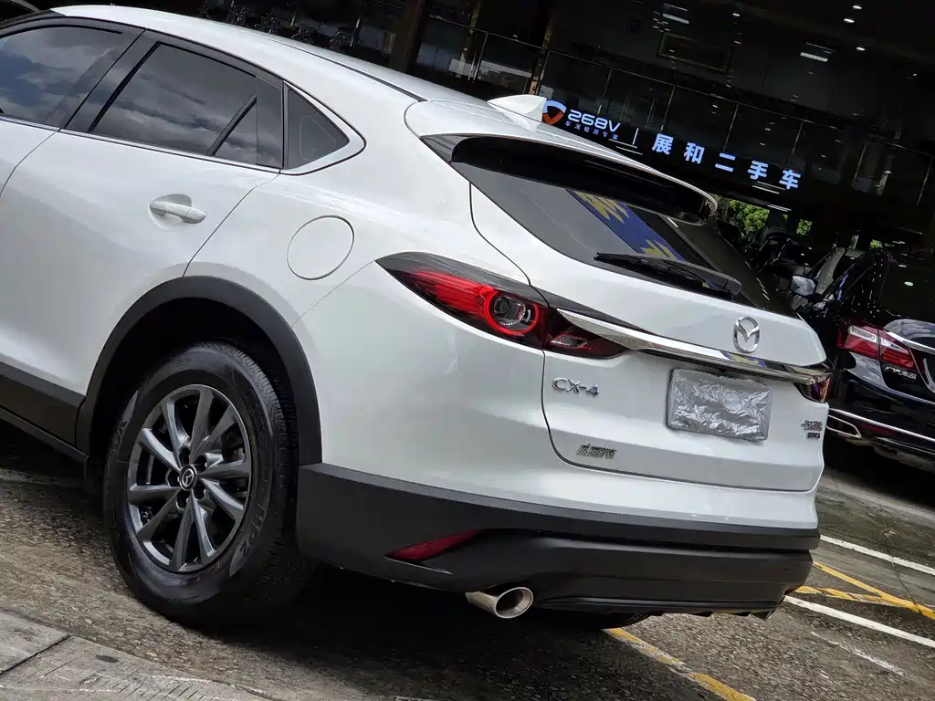 Mazda CX-4 2020 — фото 11
