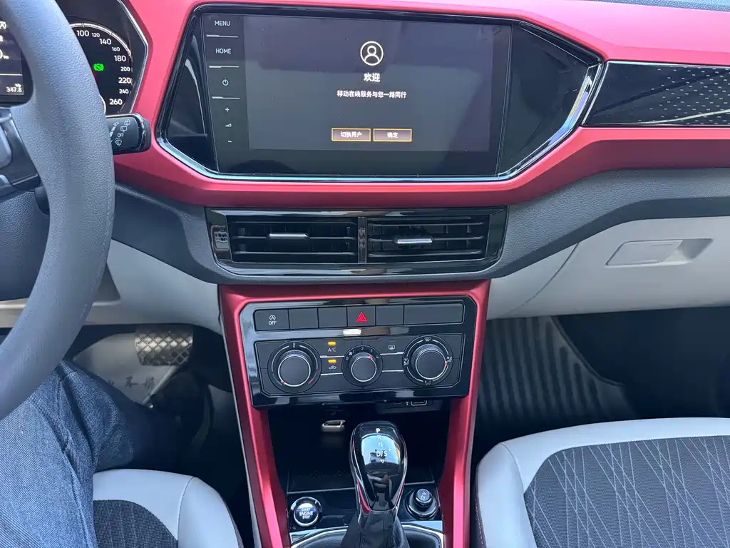 Volkswagen T-Cross 2021 — фото 11