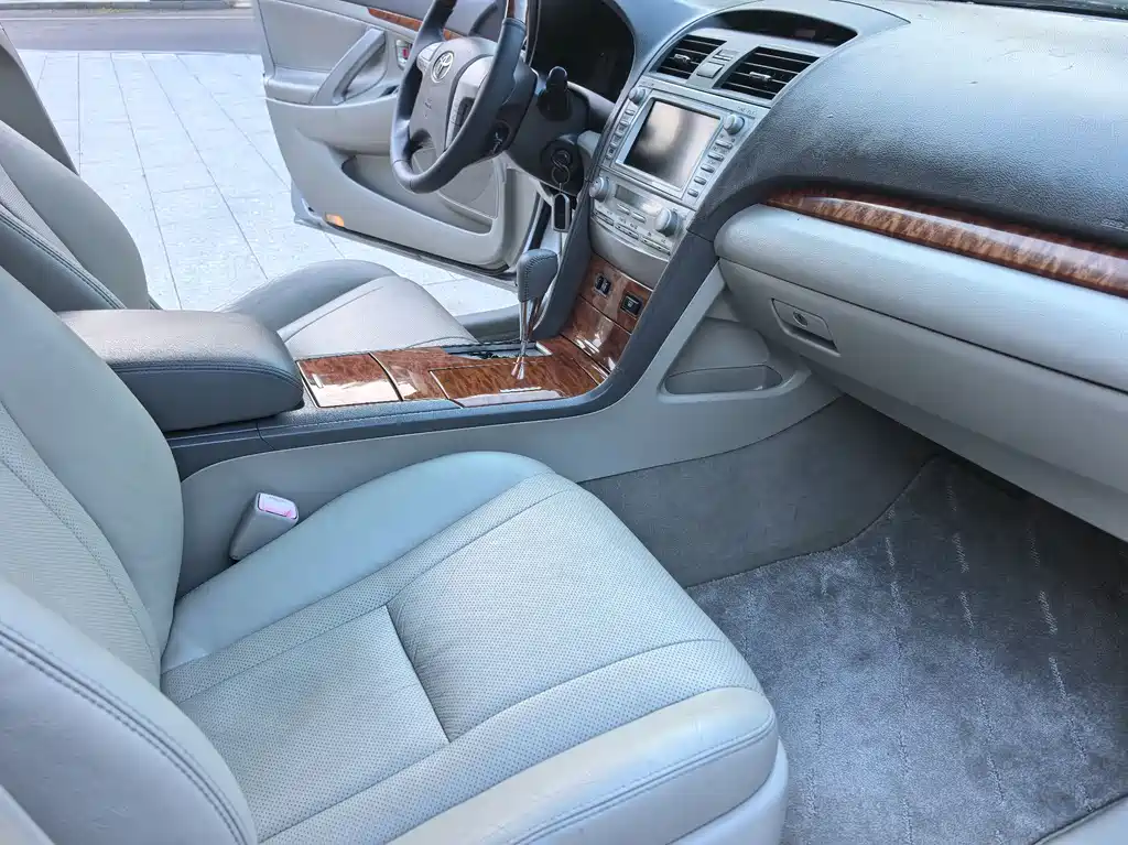 Toyota Camry 2008 — фото 16