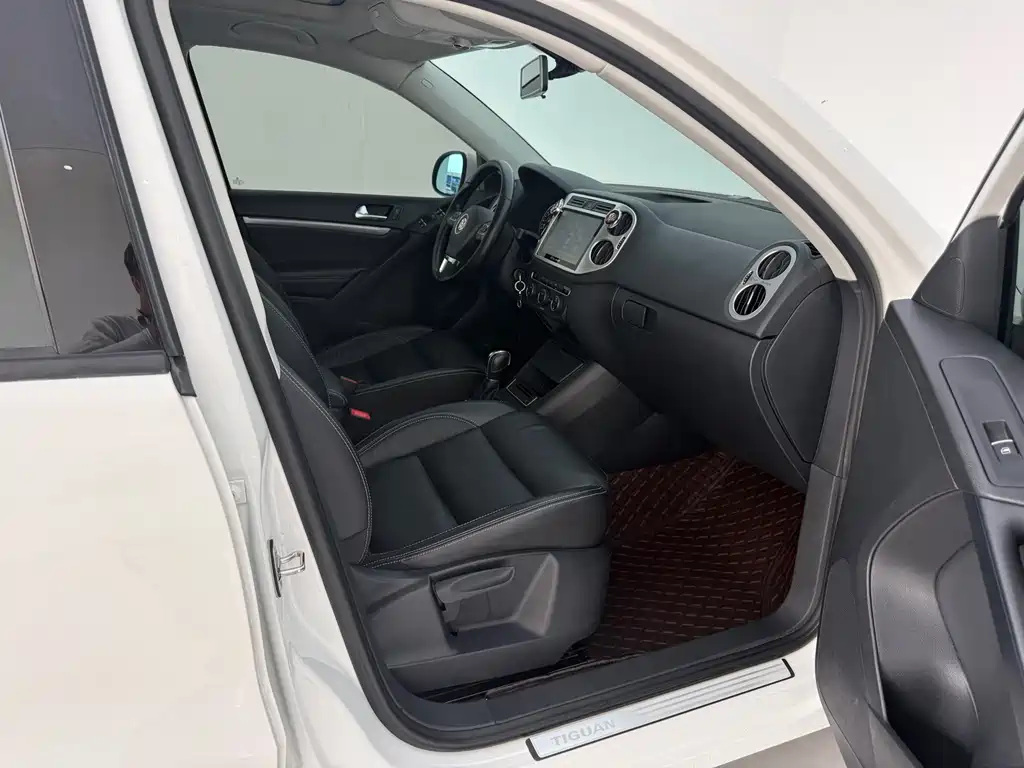 Volkswagen Tiguan 2019 — фото 8