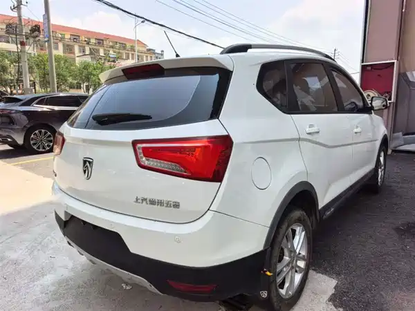 Baojun 560 2015