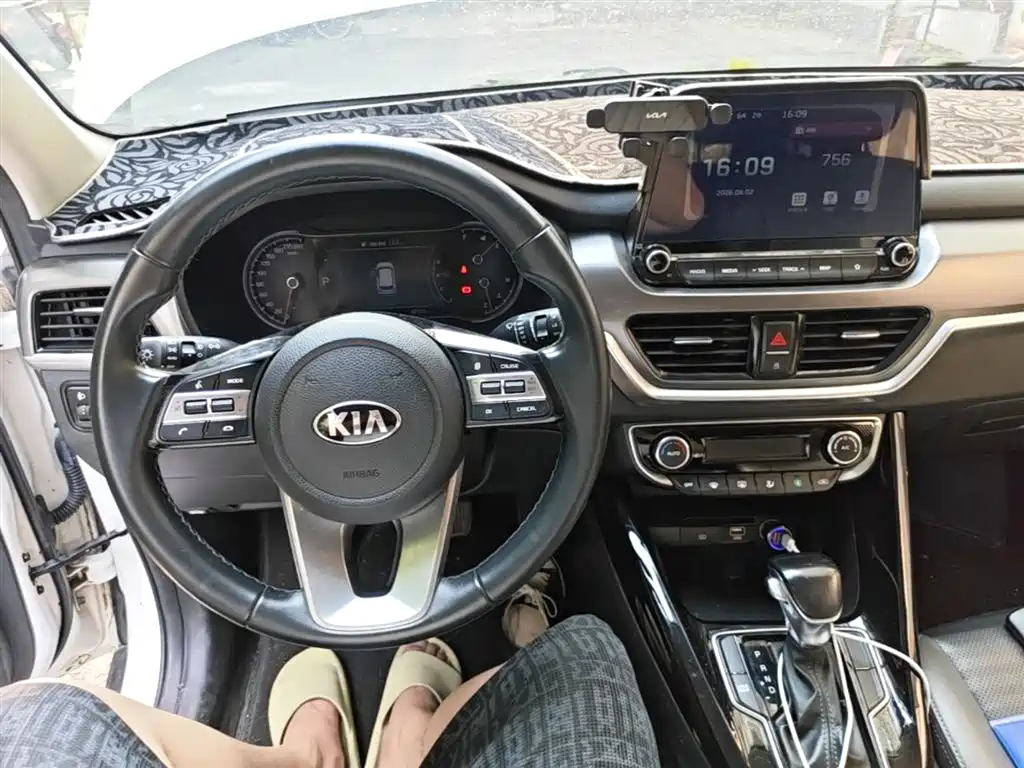 Kia Sportage 2018 — фото 10