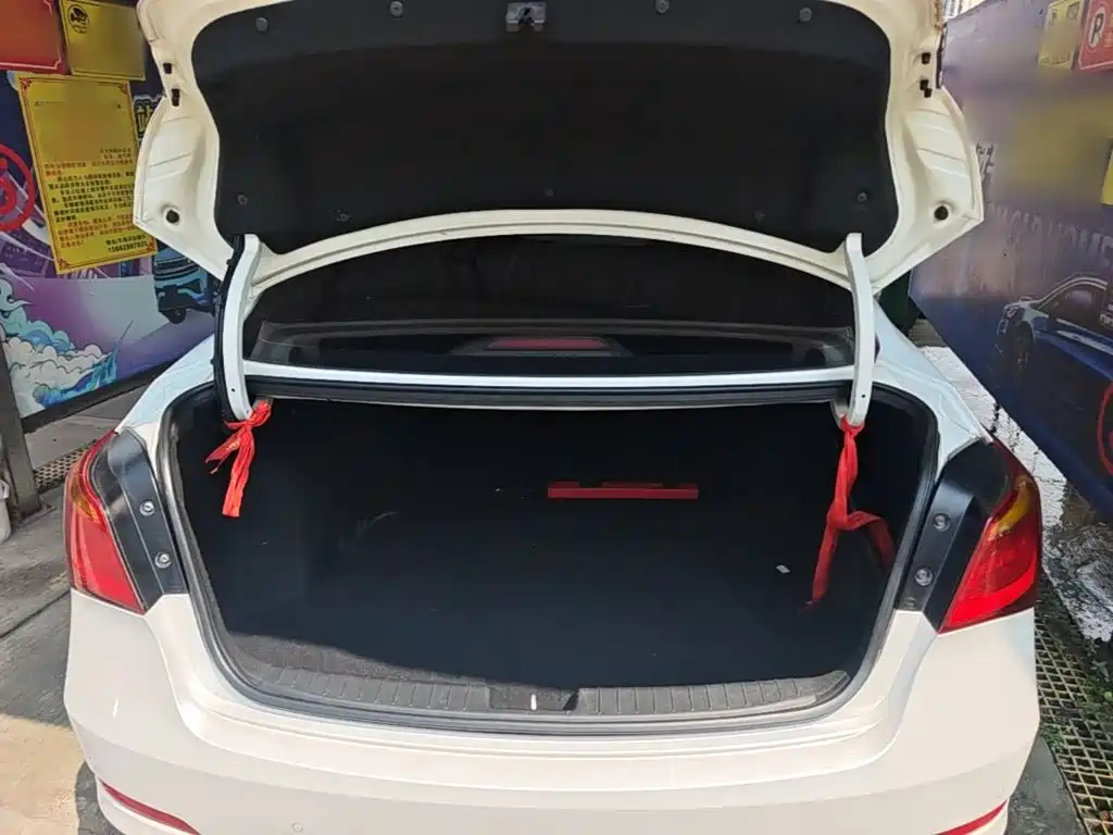 Hyundai Mistra 2015 — фото 19