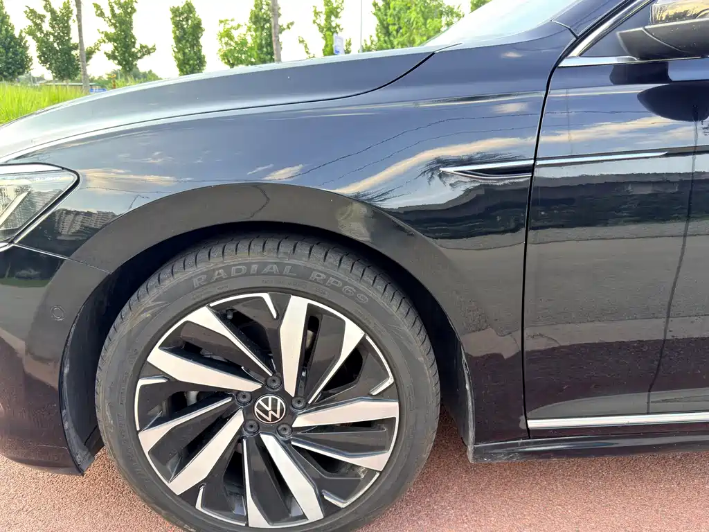 Volkswagen Passat 2022 — фото 27